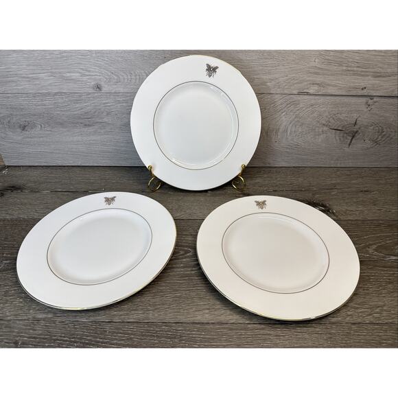Wedgwood Vera Wang 9” White Bee Gold Trim Accent Salad Plate-Set Of 3 - Picture 2 of 9